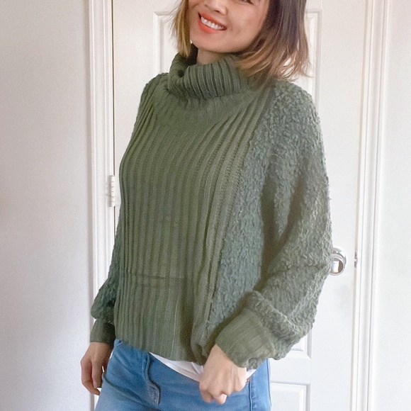 020 Cozy Green Cowl Neck Boucle Knit Sweater Top - Picture 11 of 11